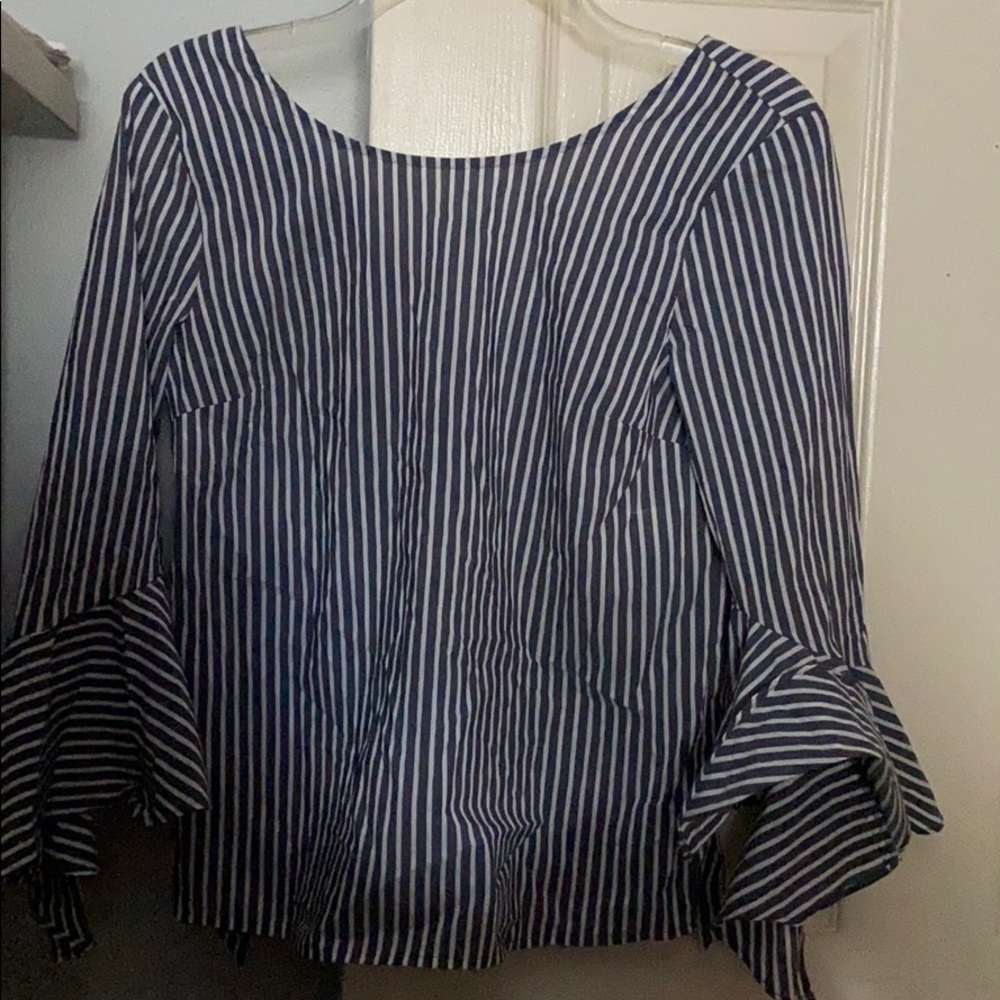 Women’s Blouse with tie in back Size: S